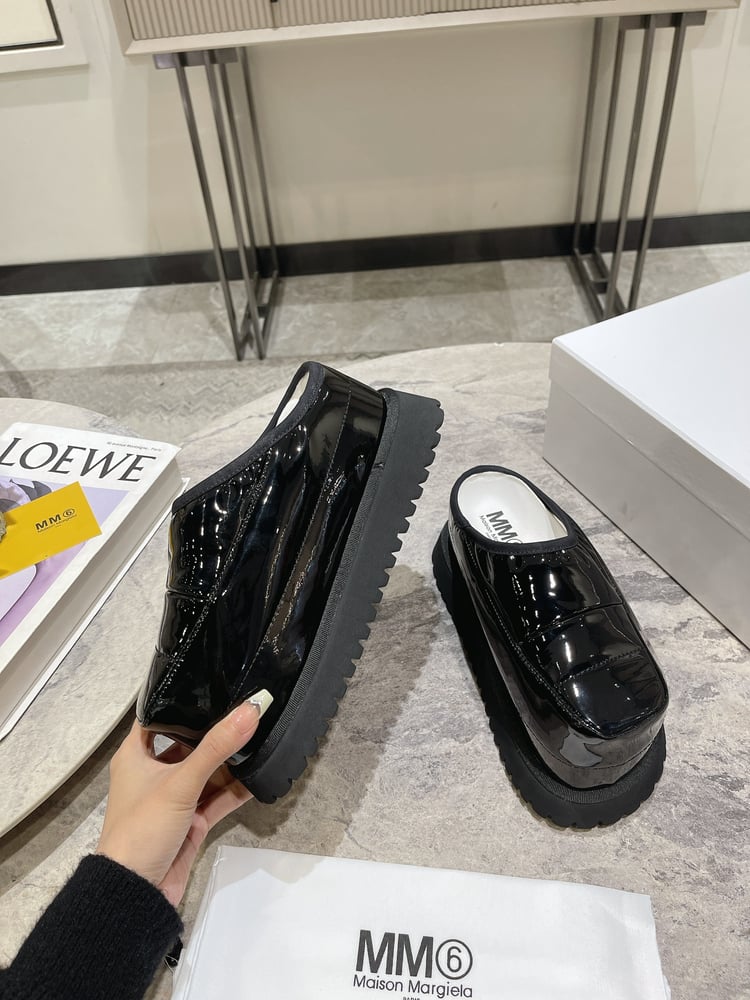أحذية MM6 Margiela الجديدة ذات النعل السميك