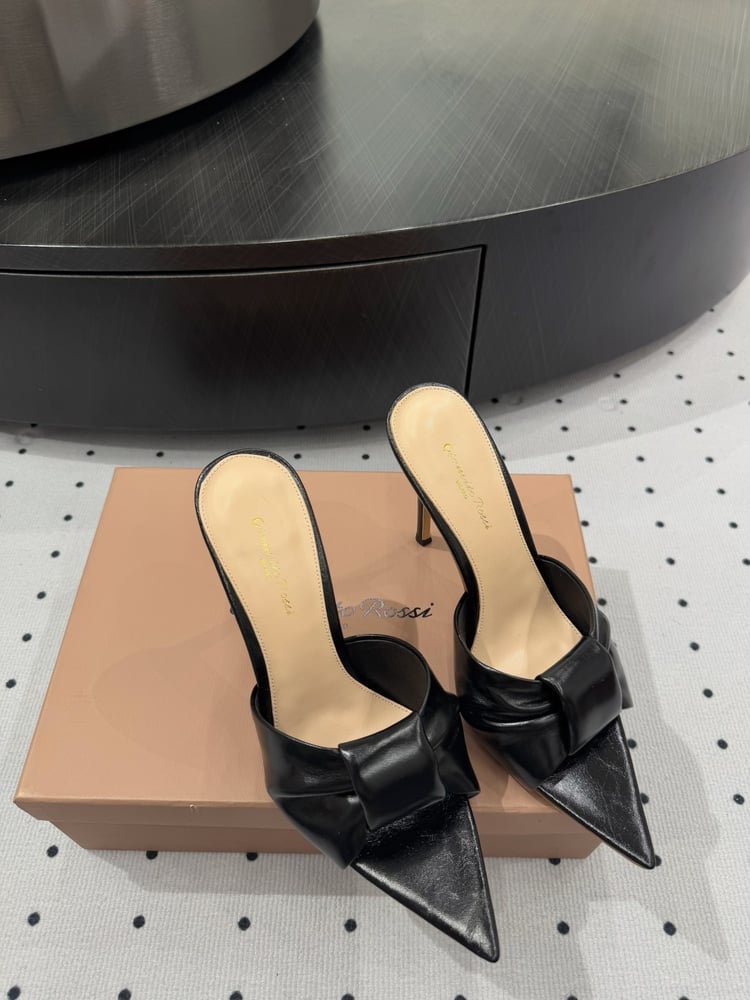 كعب Gianvito Rossi