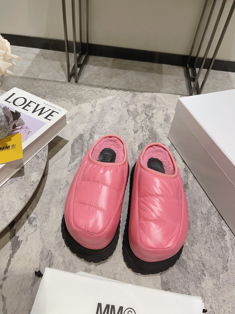 أحذية الثلج الجديدة Margiela ذات النعل السميك