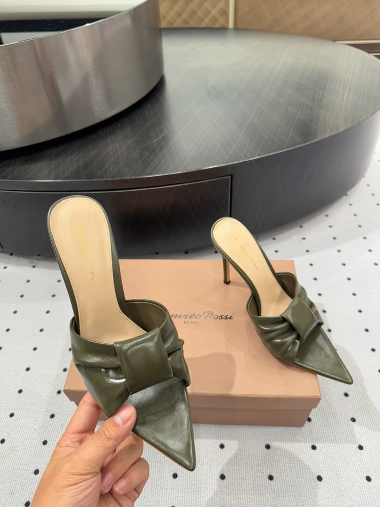 كعب Gianvito Rossi