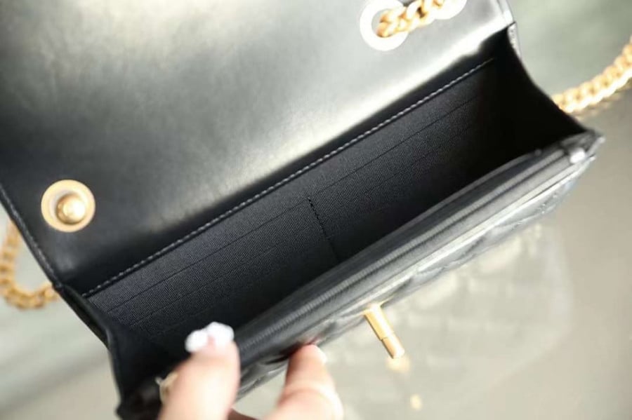 شانيل كروس مقاس 19.2cm