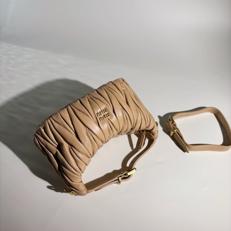 حقيبة يد Miu Miu Mini Wander Matelassé