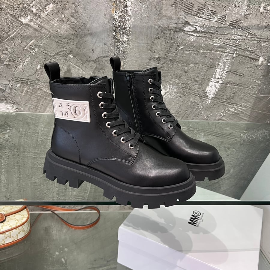 حذاء الكاحل Margiela بسحاب جانبي ورباط