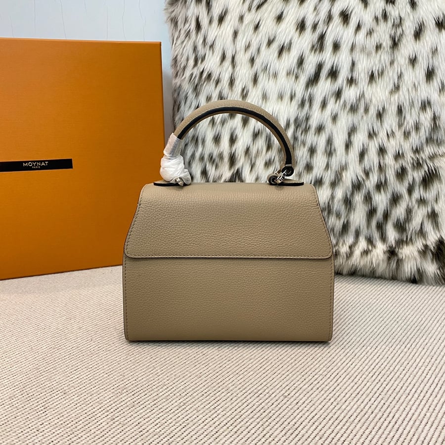 حقيبة Moynat ميني Rejane الكلاسيكية بلون رمادي