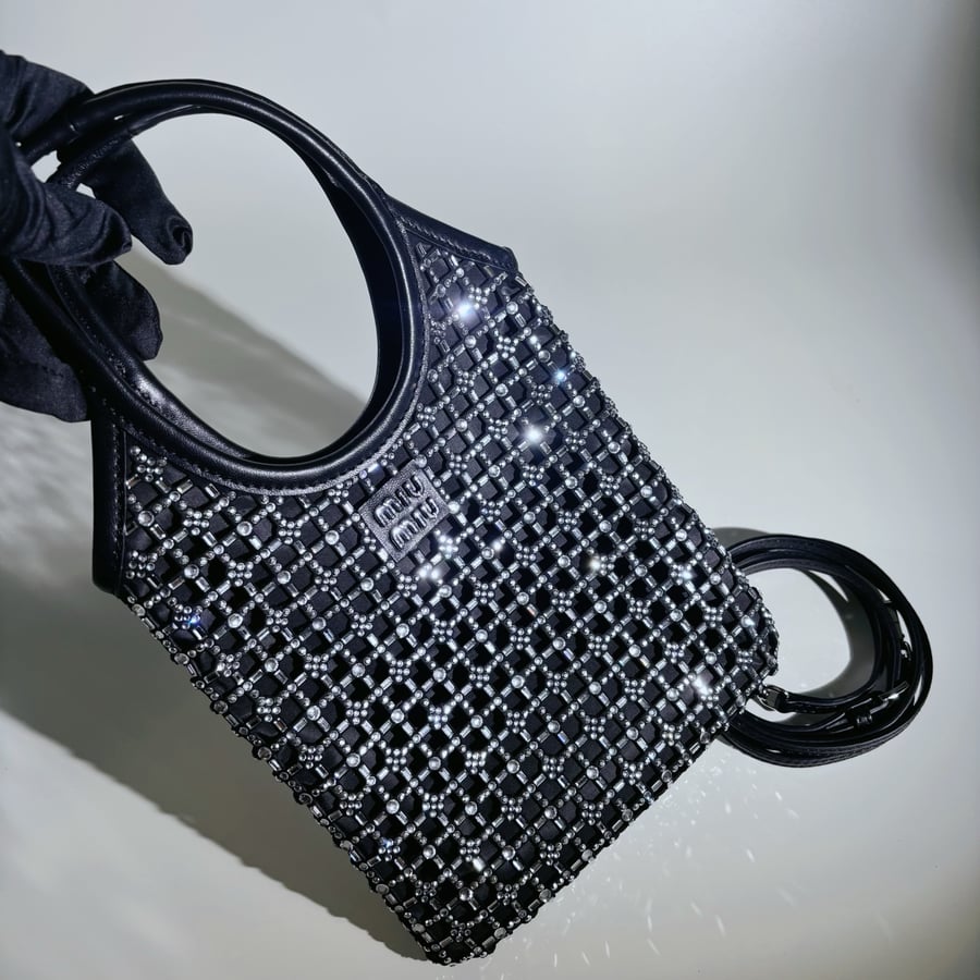 حقيبة ميوميو الماسية الجديدة السوداء