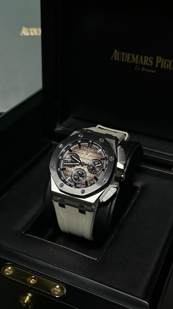 Audemars Piguet Royal Oak Offshore 26420 Chronograph 43mm Mens Watch