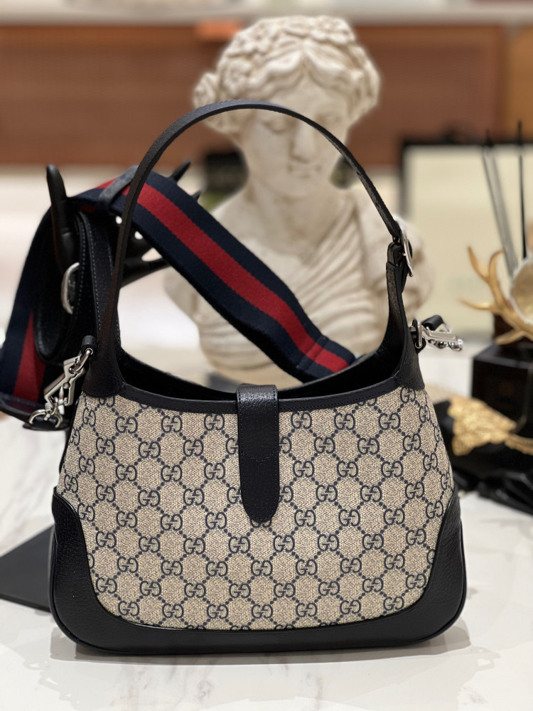 قوتشي جاكي مقاس 27.5cm