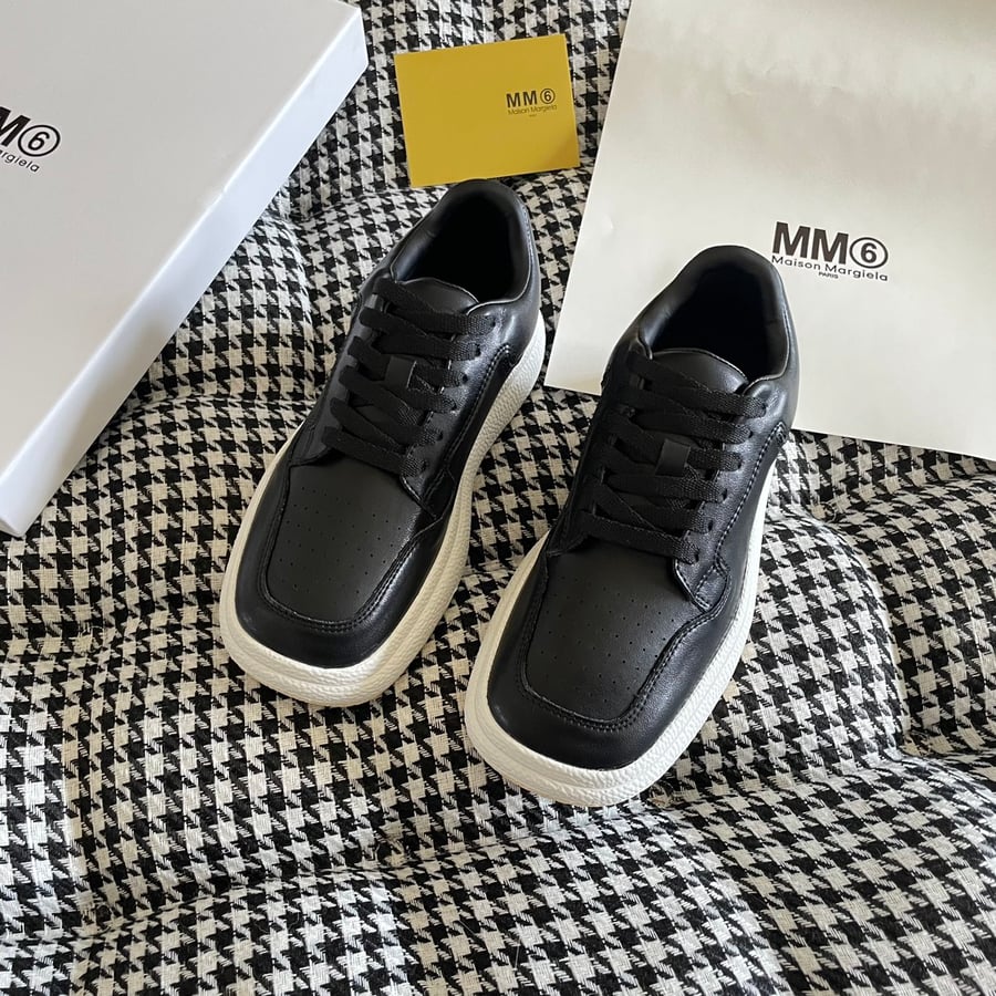 أحذية Maison Margiela رياضية من الجلد الطبيعي ذات مقدمة واسعة