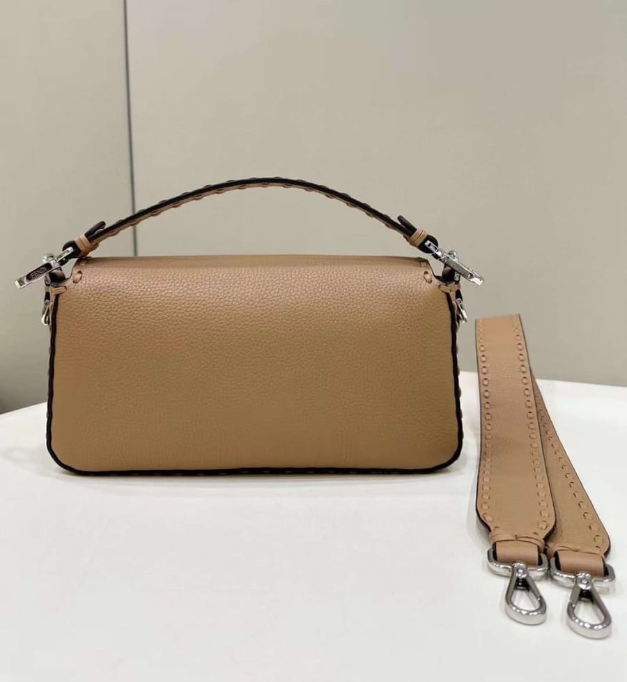 فندي BaGuette مقاس 27cm