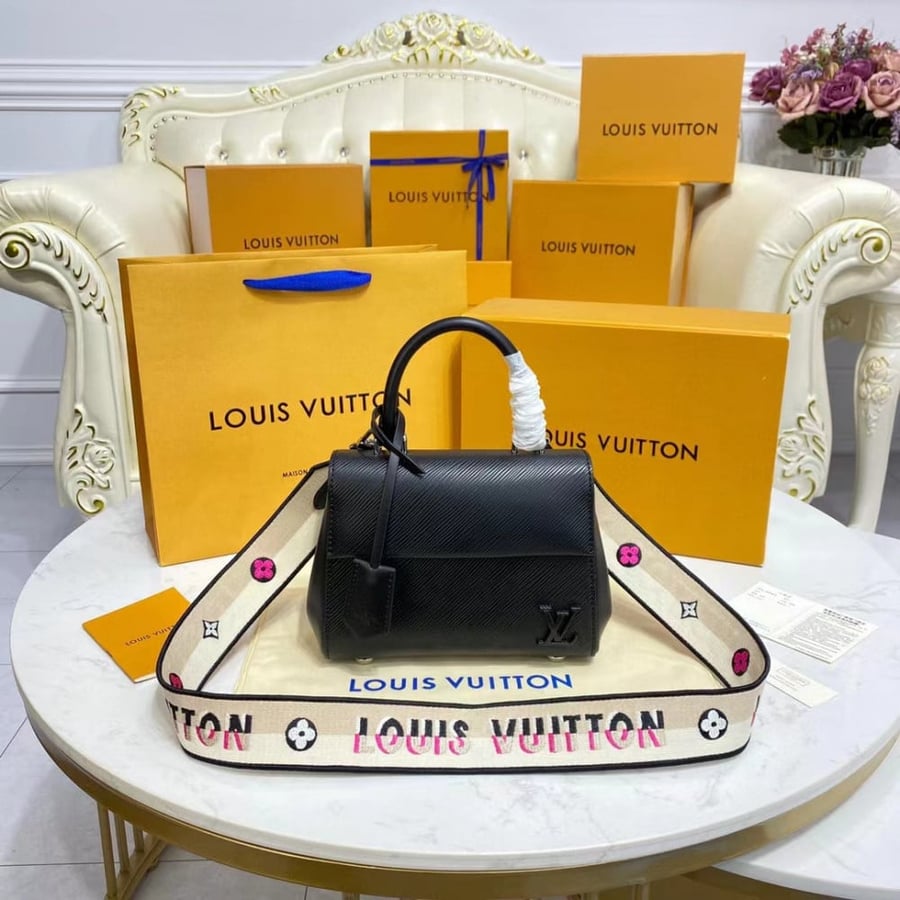 لوي فيتون Cluny Mini مقاس 20cm