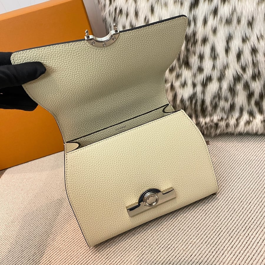 حقيبة Moynat ميني Rejane الكلاسيكية بلون ابيض