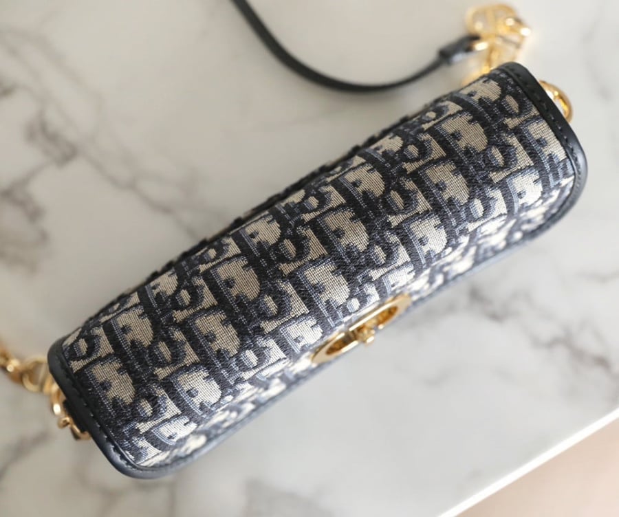 ديور Montaigne Avenue مقاس22.5cm