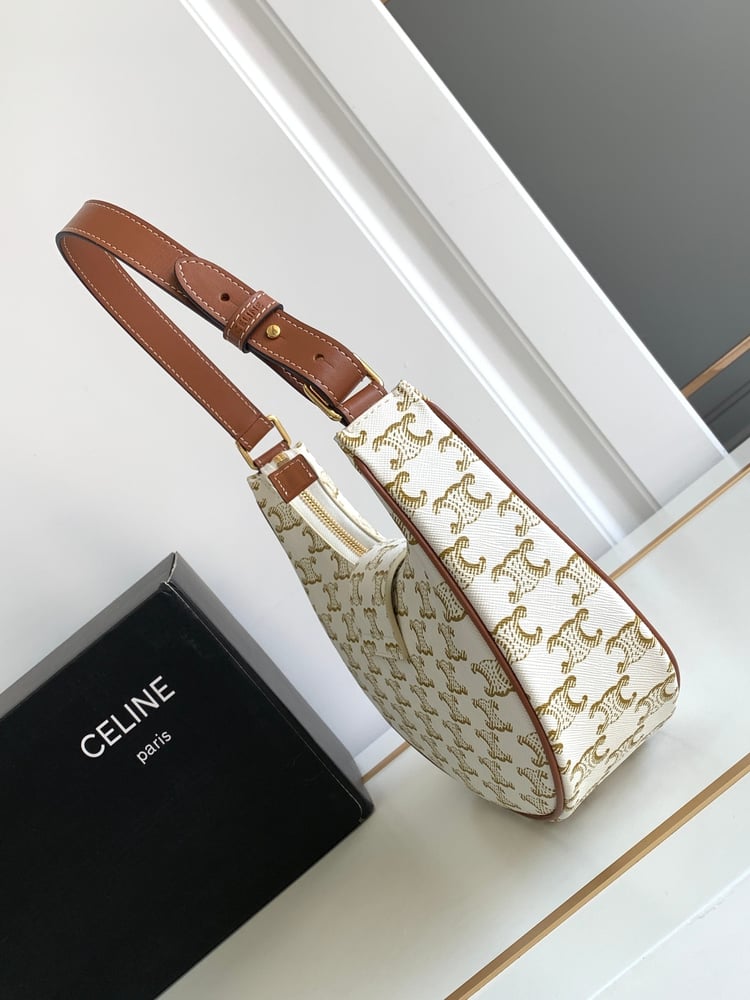 حقيبة يد CELINE جلدية من جلد البقر من AVA TRIOMPHE بلون ابيض