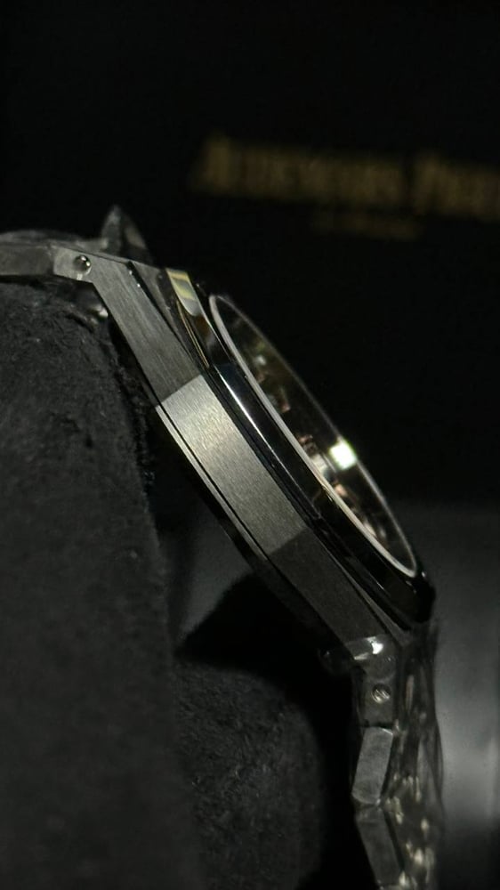 audemars piguet royal oak jumbo extra ap 156202 red