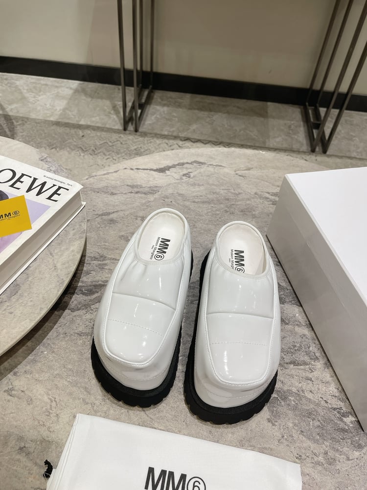أحذية MM6 Margiela الجديدة ذات النعل السميك