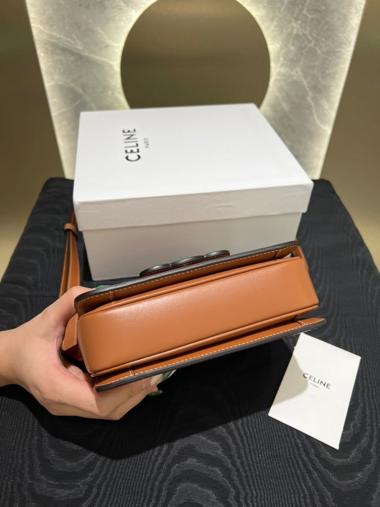 سيلين TEEN TRIOMPHE مقاس 18.5cm