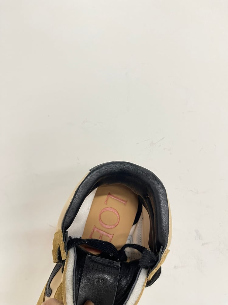 حذاء Loewe New Retro High Top باللون البني