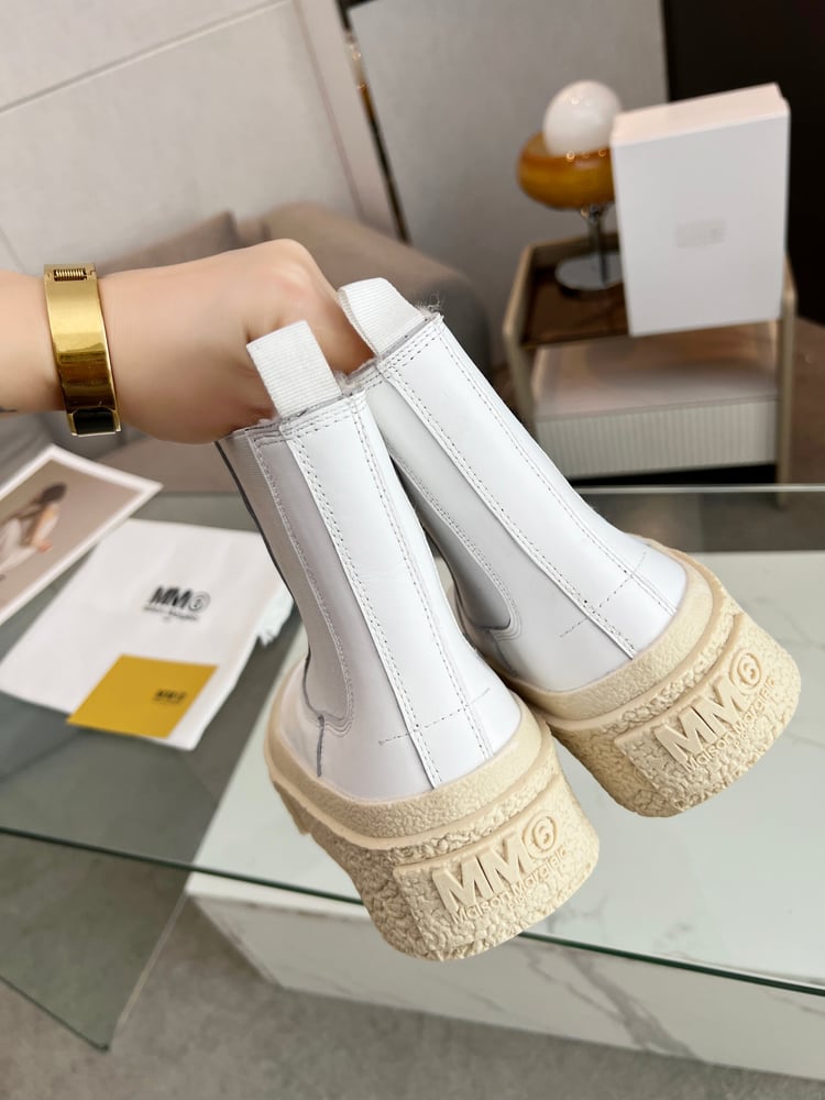 أحذية Margiela بتصميم عتيق نعل سميك