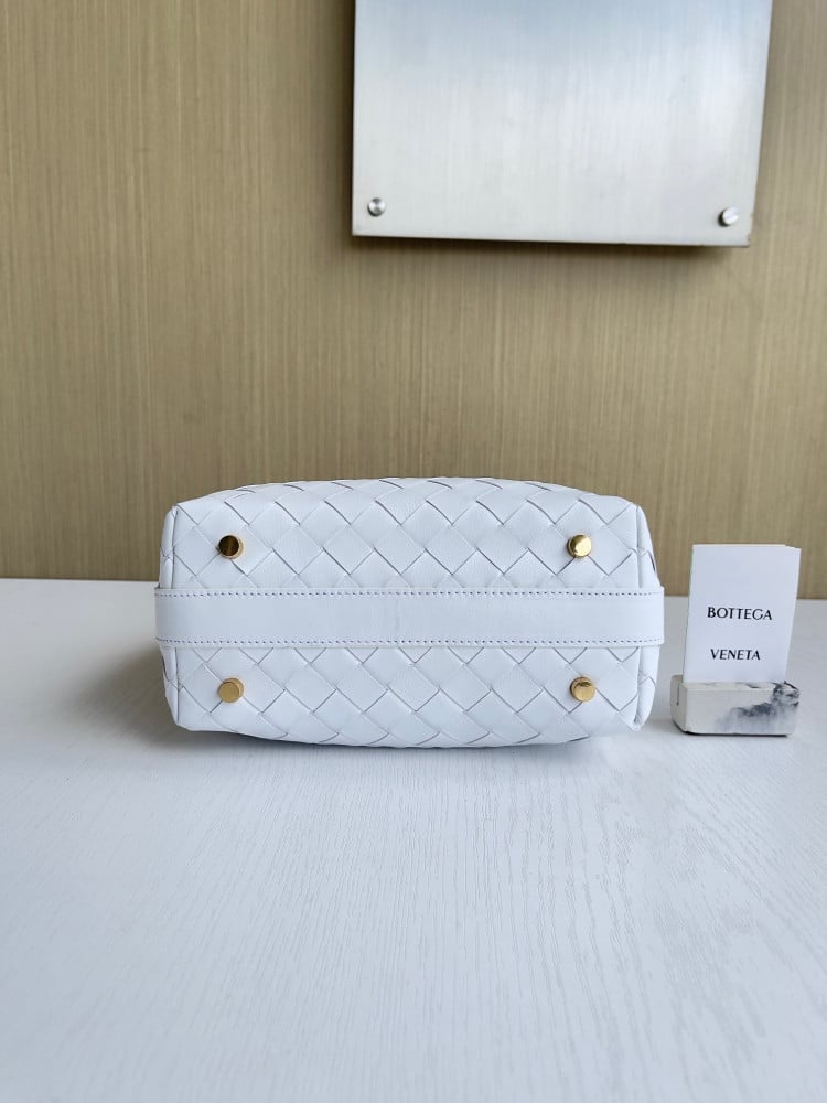 بوتيقا Wallace Shoulder مقاس 20cm