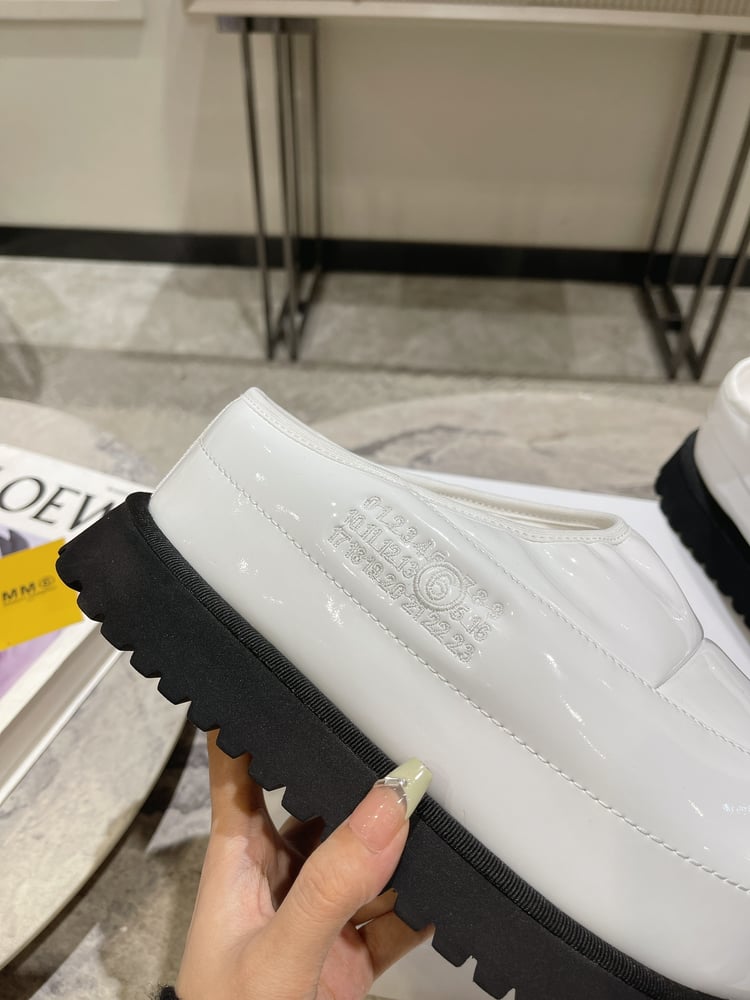 أحذية MM6 Margiela الجديدة ذات النعل السميك