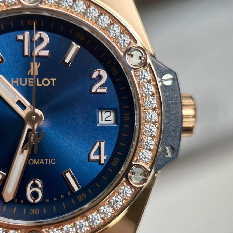 hublot one click king gold with blue dial moissanite 39mm