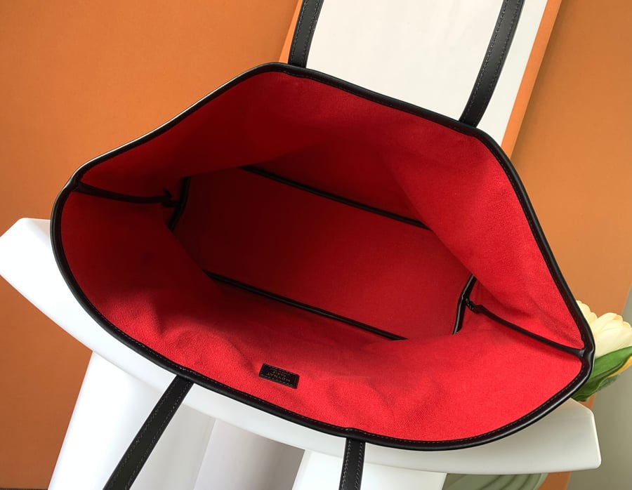 حقيبة Moynat توت من كانفاس بلون اسود\بني