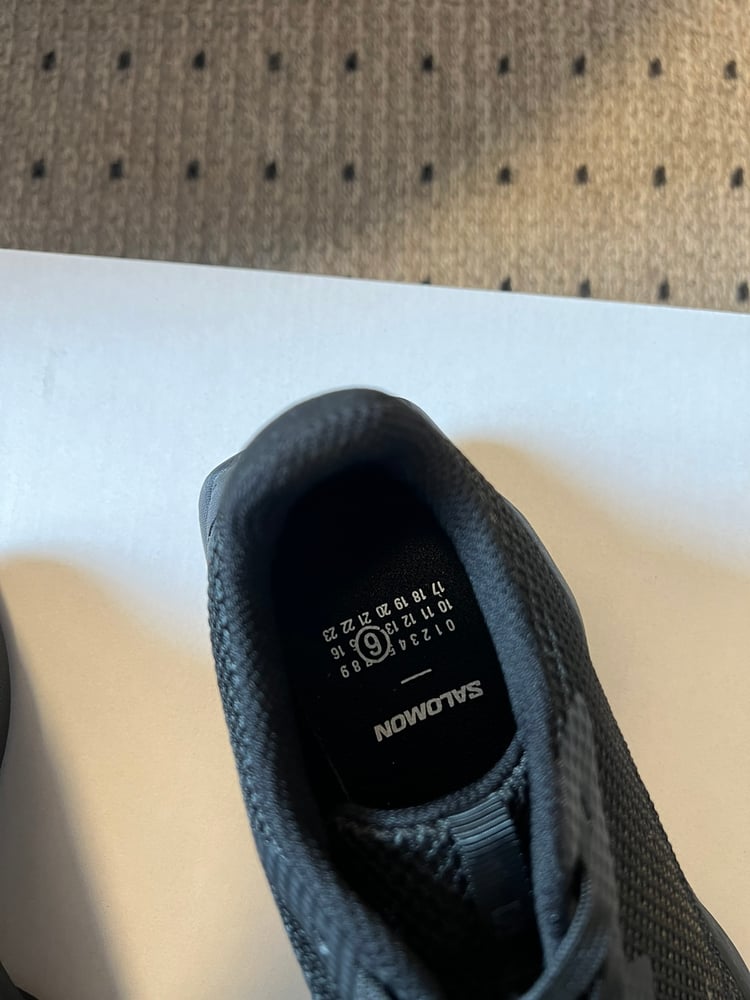 MM6 x SALOMON - أحذية جري خارجية باللون الاسود Specter Maison