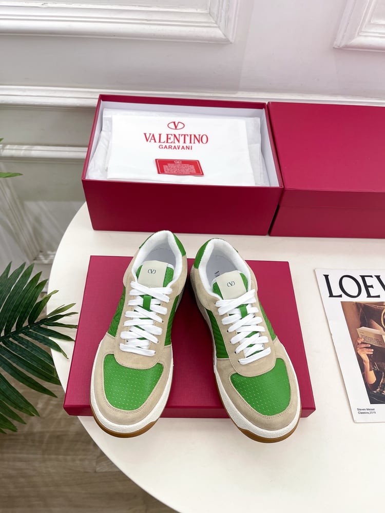 حذاء Valentino Garavani Upvillage Crosta باللون الأبيض/الأخضر