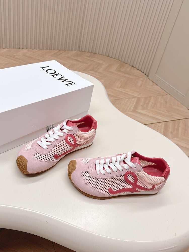 حذاء ديكسون Loewe Yiwei الشبكي بمقدمة رائعة