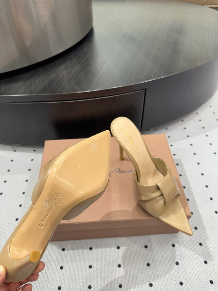كعب Gianvito Rossi