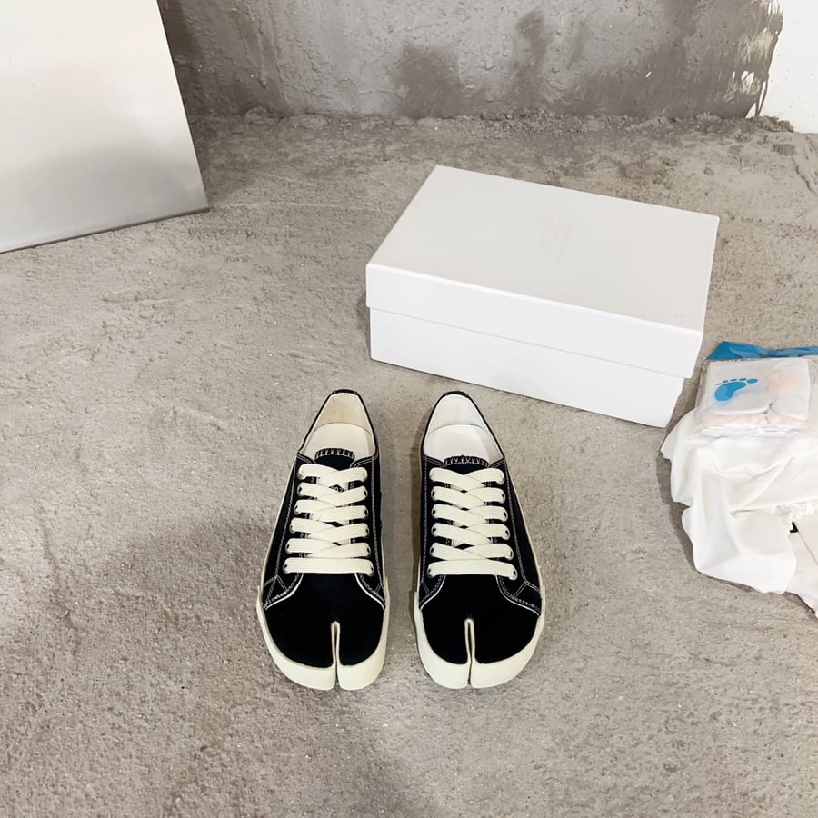 حذاء رياضي كاجوال كلاسيكي من MM6 Margiela Forrest Gump بتصميم ريترو