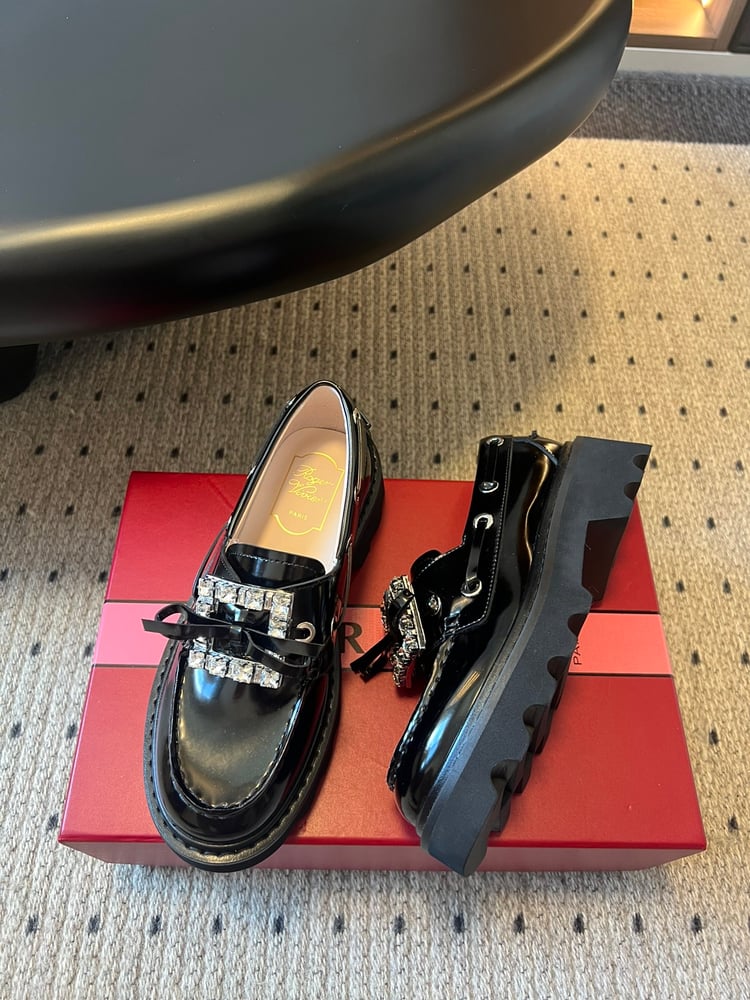 أحذية لوفر بنعل سميك Roger Vivier