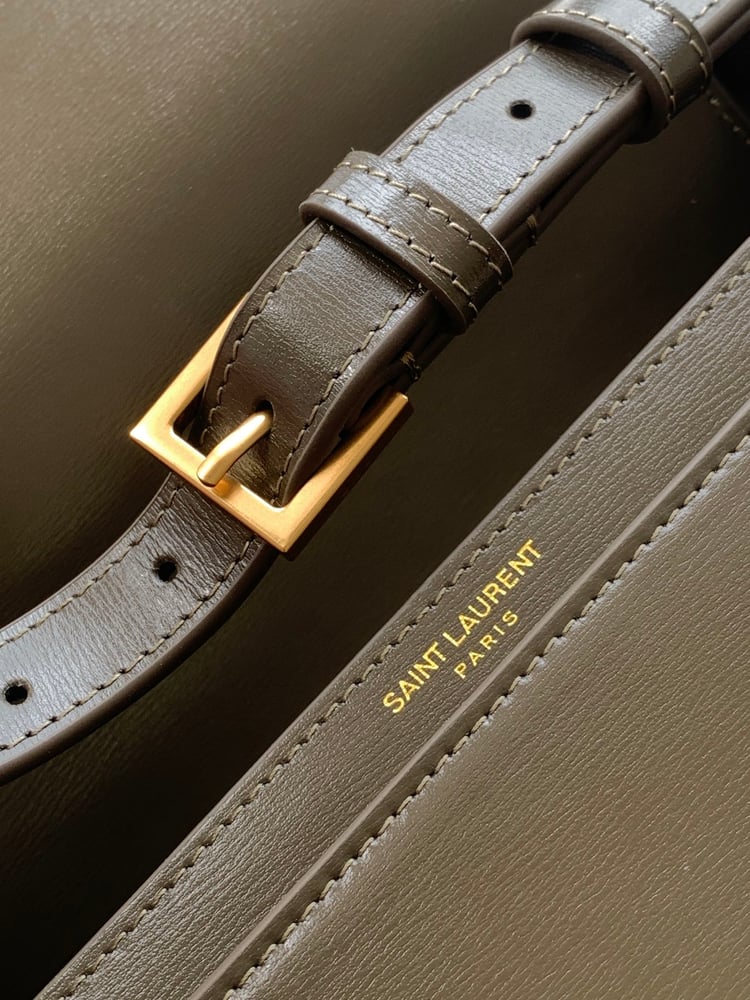حقيبة كتف VOLTAIRE BOX SAINT LAURENT بلون أخضر