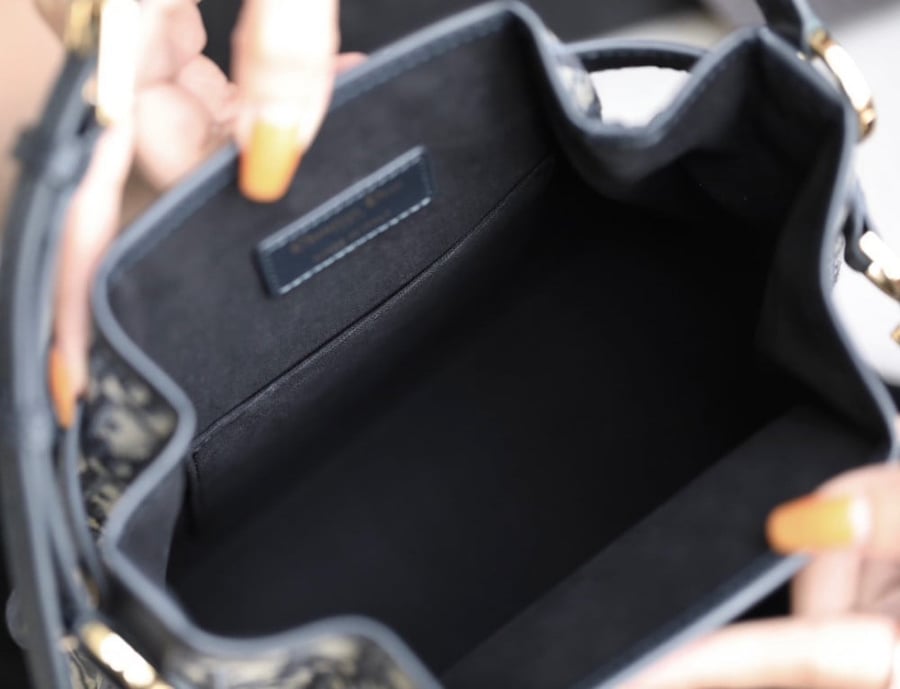 ديور C'EST DIOR BAG مقاس 24cm