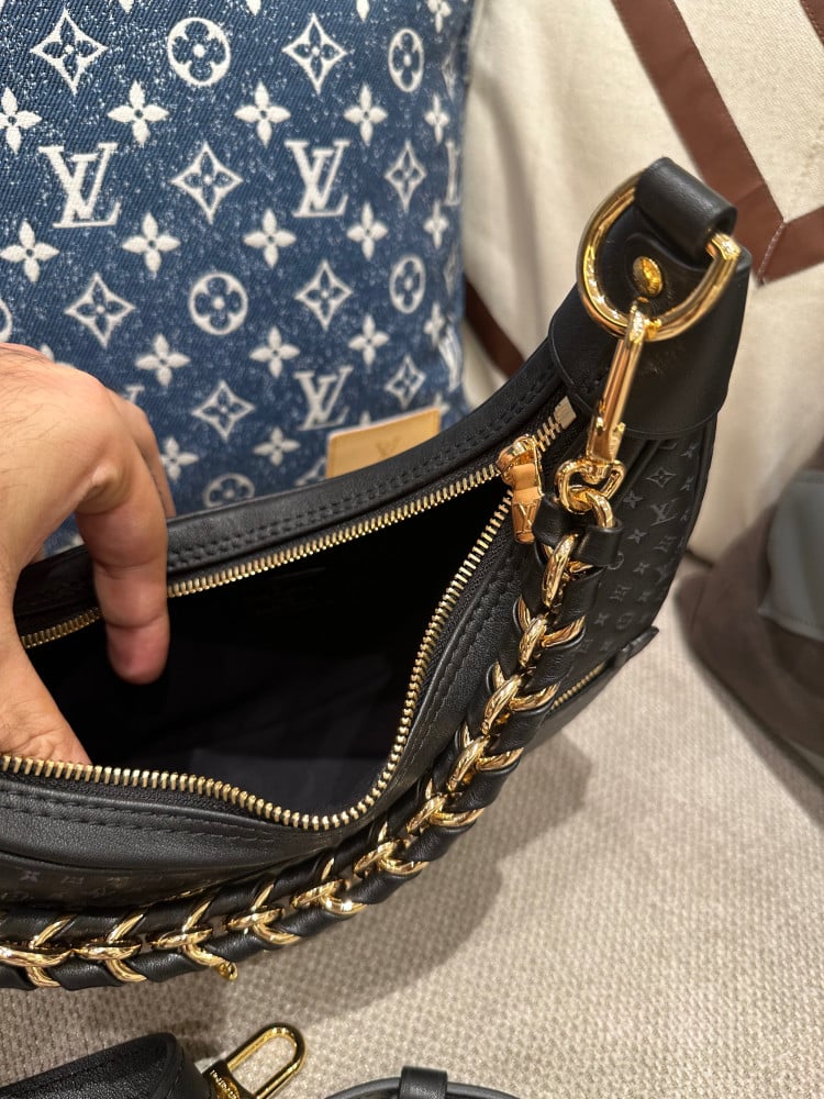 لوي فيتون LOOP مقاس23cm