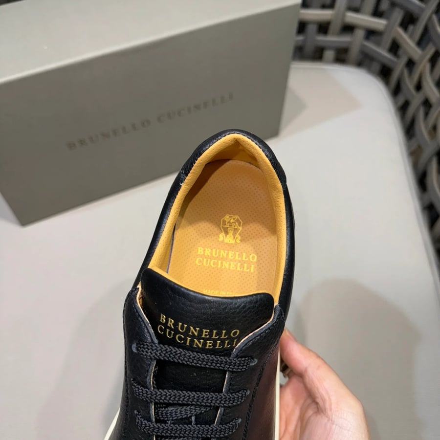 حذاء رياضي رجالي كاجوال جديد من Brunello Cucinelli