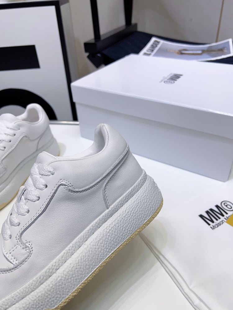 حذاء رياضي كاجوال Margiela MM6 جديد برأس مربع ومقعد سميك