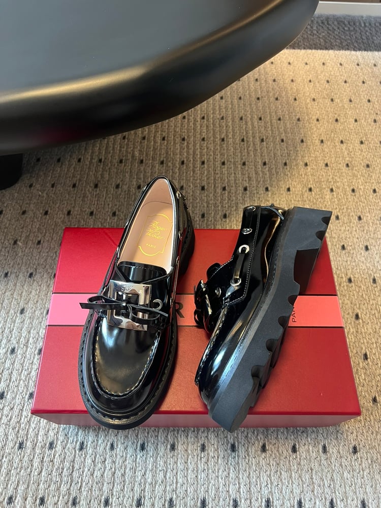 أحذية لوفر بنعل سميك Roger Vivier