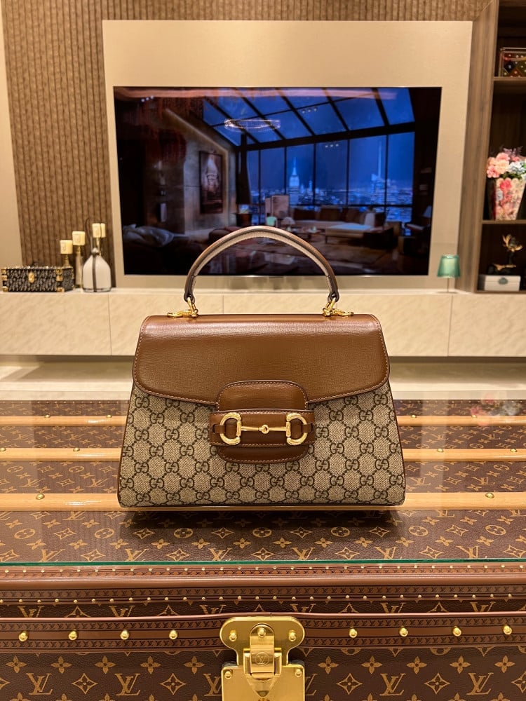 قوتشي هورسبيت هندل مقاس 28.5cm