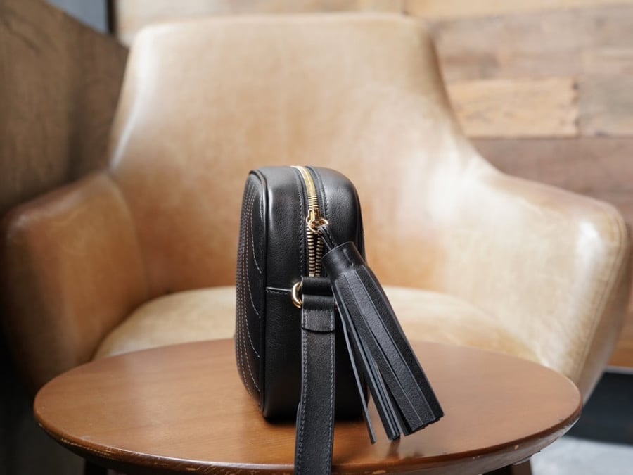 قوتشي BLONDIE مقاس 21cm