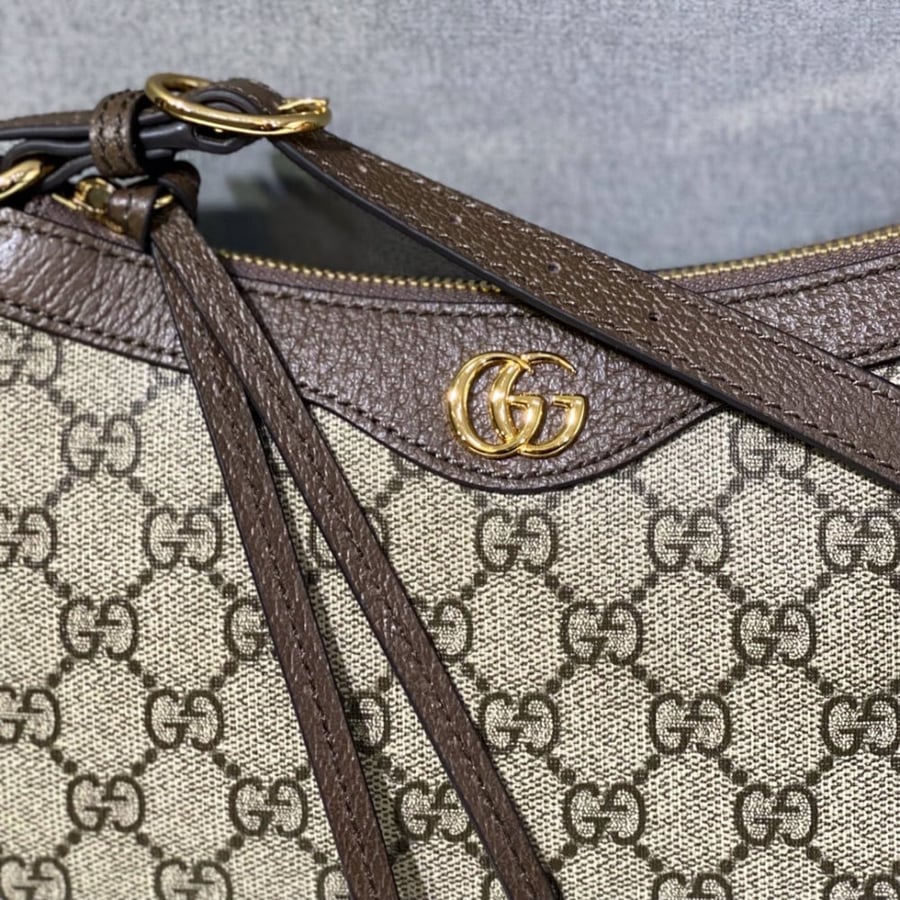 قوتشي مقاس 25cm