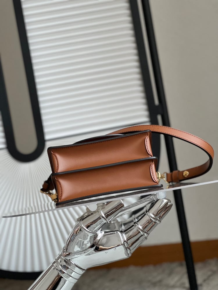 لوي فيتون Dauphine Lock XL مقاس20cm