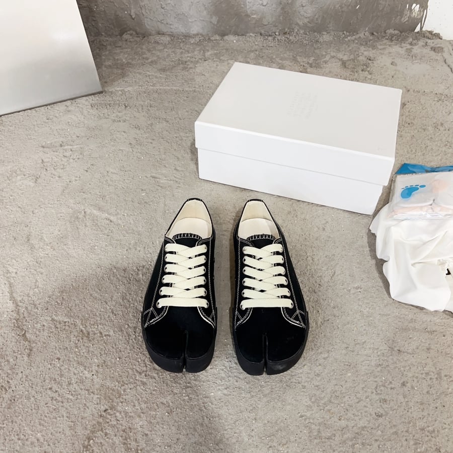 حذاء رياضي كاجوال كلاسيكي من MM6 Margiela Forrest Gump بتصميم ريترو