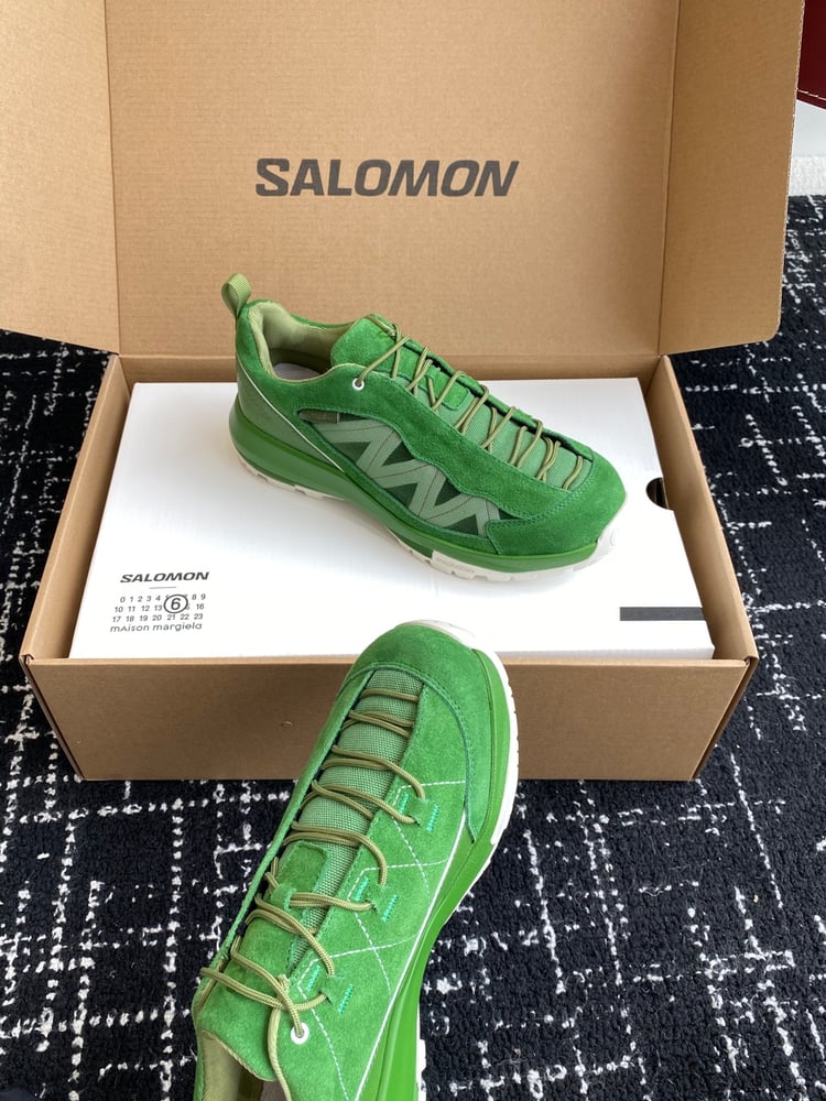 حذاء رياضي كاجوال للخارجية من Salomon x MM6 لون اخضر