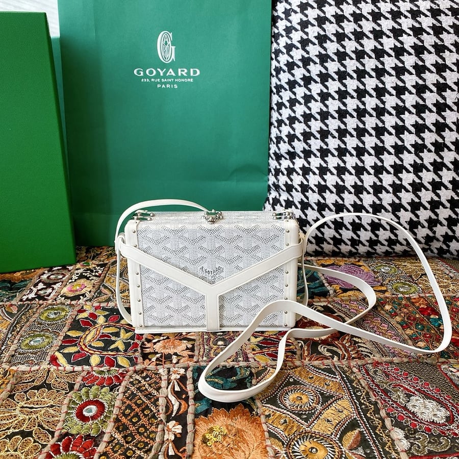 حقيبة كتف Goyard Minaudiere Trunk Clutch باللون الأبيض