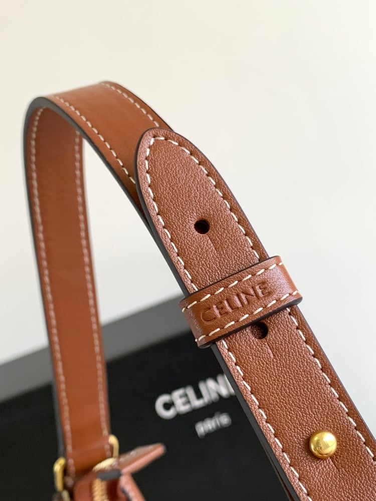 حقيبة يد CELINE جلدية من جلد البقر من AVA TRIOMPHE بلون بني