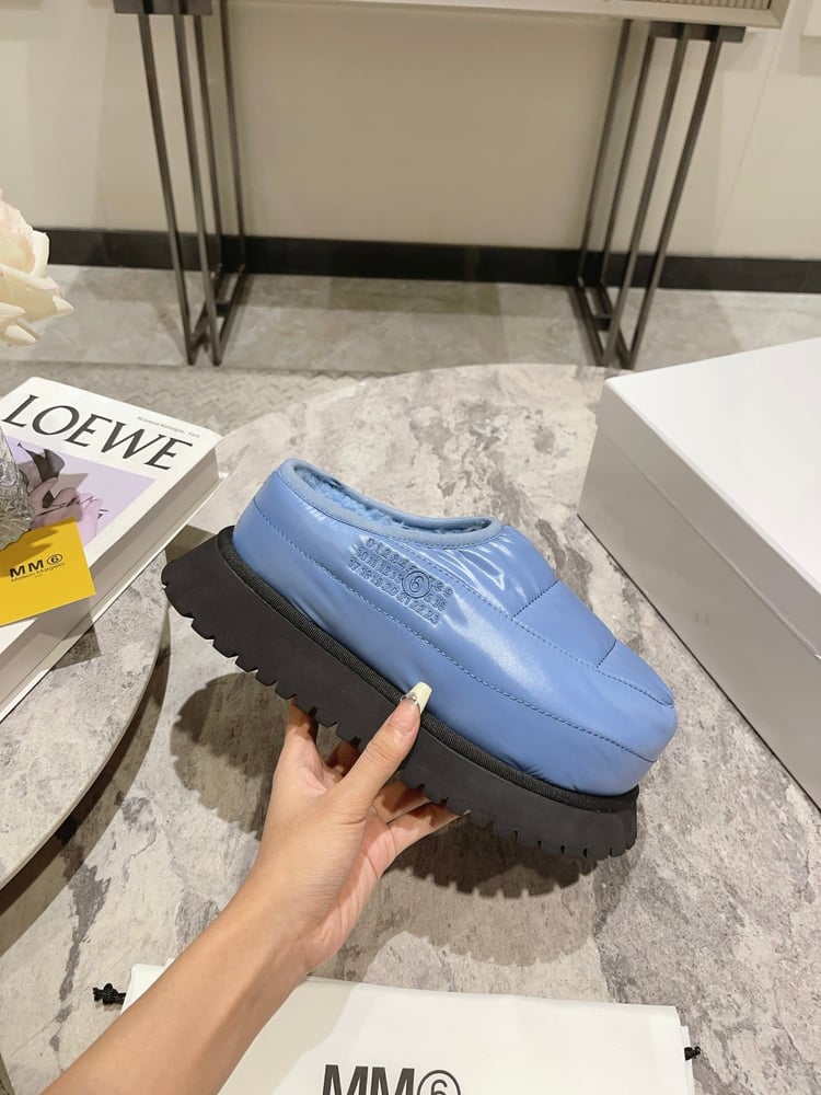أحذية الثلج الجديدة Margiela ذات النعل السميك