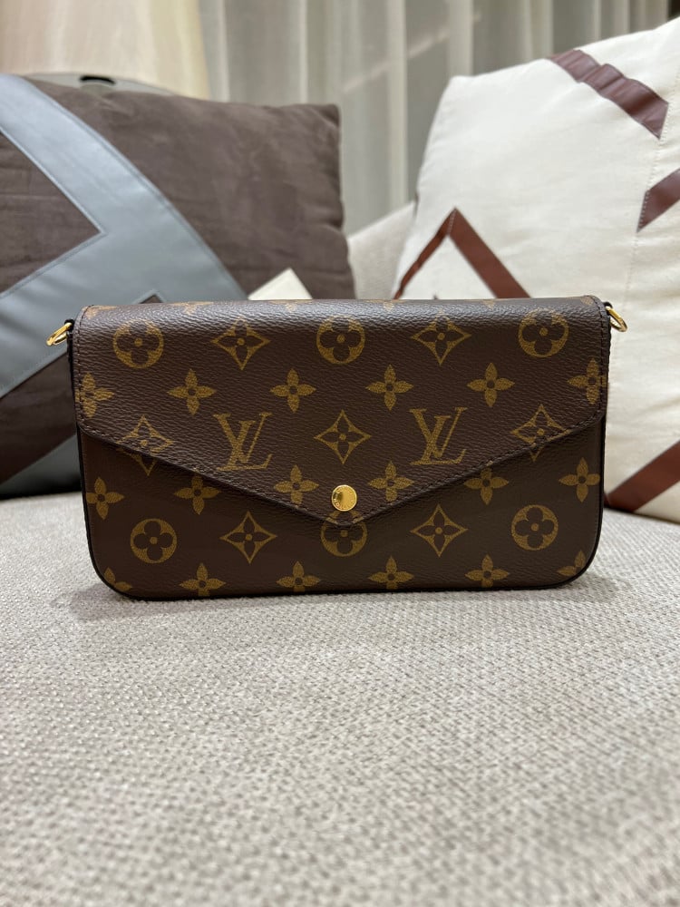 لوي فيتون POCHETTE FÉLICIE مقاس21cm