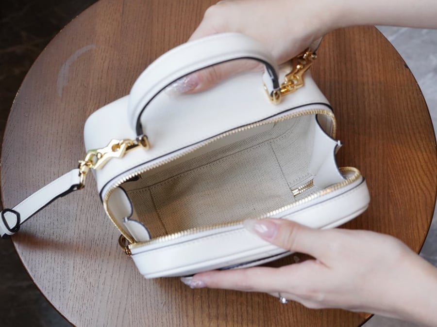قوتشي BLONDIE مقاس 17cm