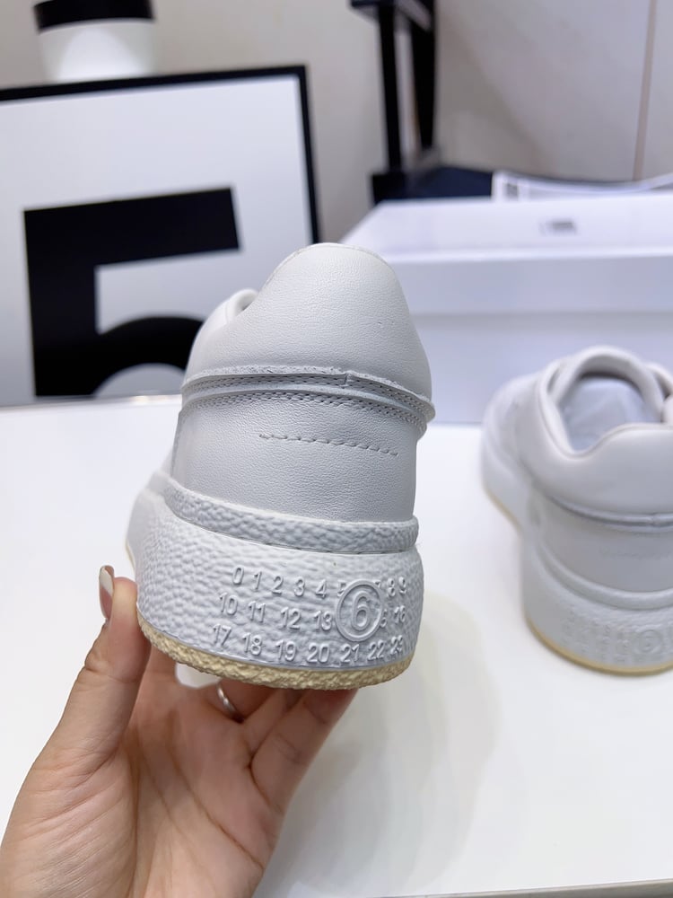 حذاء رياضي كاجوال Margiela MM6 جديد برأس مربع ومقعد سميك
